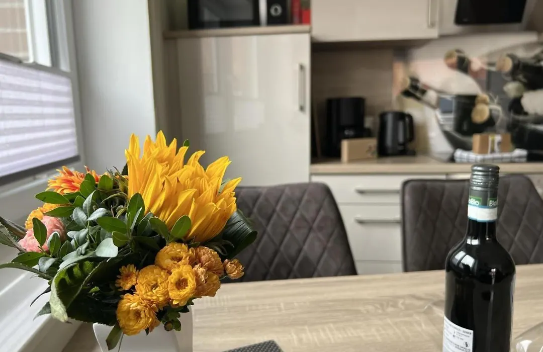 Ferienwohnung Hafenblick - Wunderbare Erholung am Hafen-1